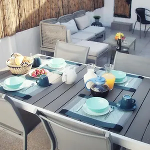 Hébergement de vacances Moradia - T2 Patio Amplo Cheio De Sol, Olhão